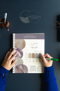 Lire la suite à propos de l’article Identité visuelle : Aude Teillé